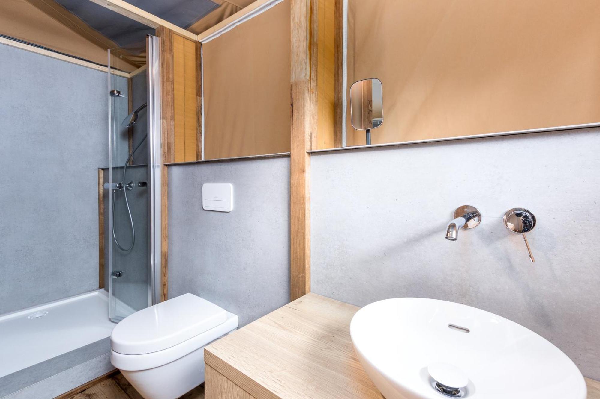 Landal Glamping Neufchateau Hotel Room photo